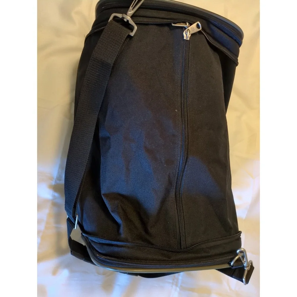 American Tourister Duffel Bag Gym Bag‎ Carry On Black Sports Bag
